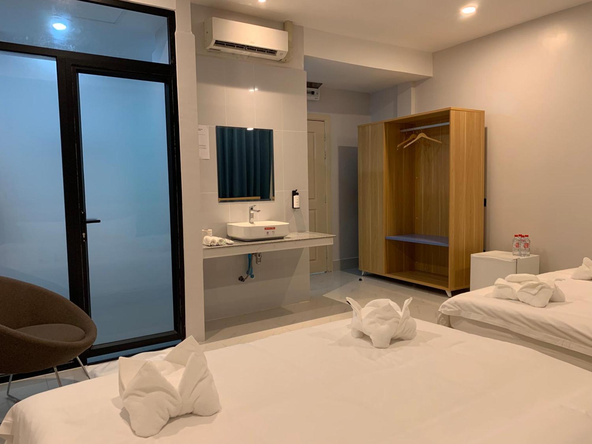 Nico'S Hotel And Skybar Siem Reap Exterior photo