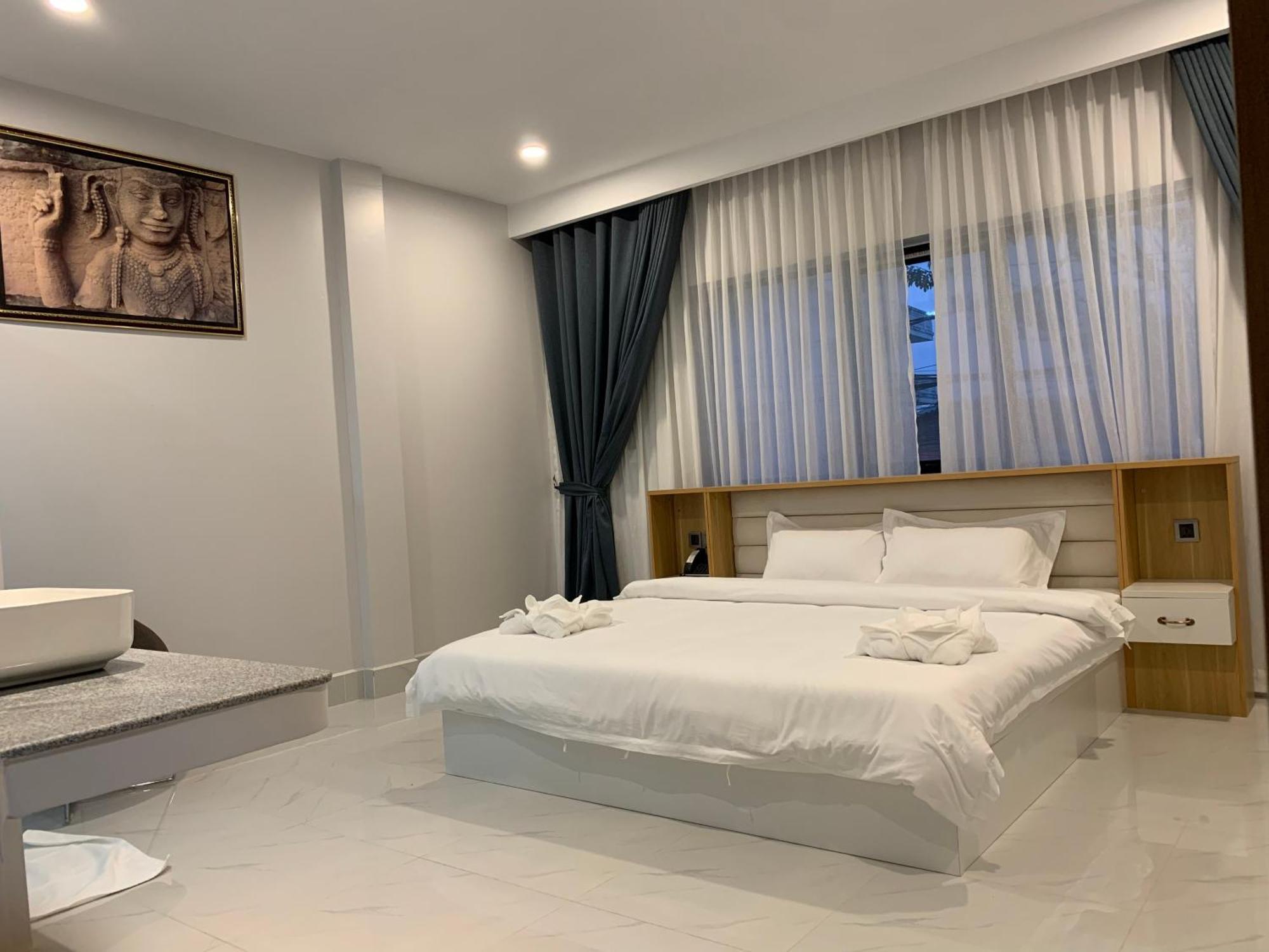 Nico'S Hotel And Skybar Siem Reap Exterior photo